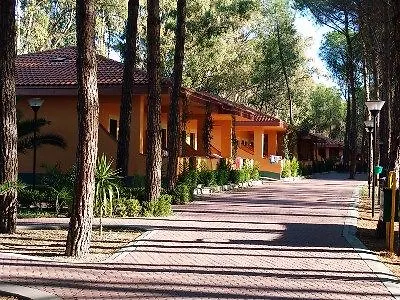 Happy Camp Mobile Homes In Thurium Villaggio Camping