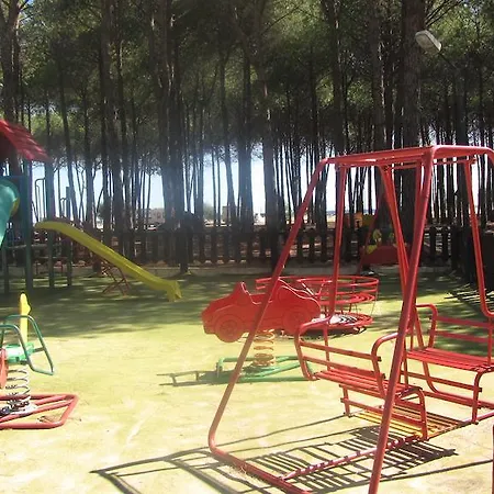 Camping Happy Camp Mobile Homes In Thurium Villaggio 4*