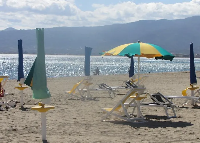 Happy Camp Mobile Homes In Thurium Villaggio 4* מרינה די סיבארי