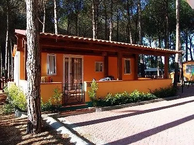 אתר קמפינג Happy Camp Mobile Homes In Thurium Villaggio 4*