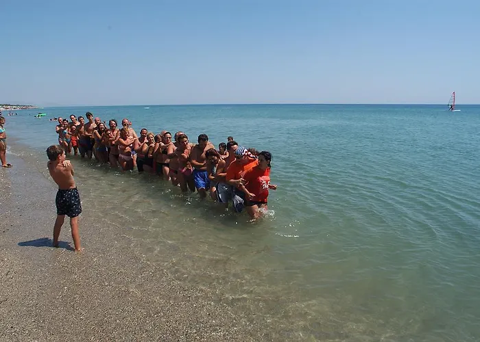 مكان تخييم Happy Camp Mobile Homes In Thurium Villaggio 4*